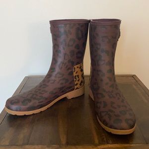 Leopard hunter boots mid calf , size 9